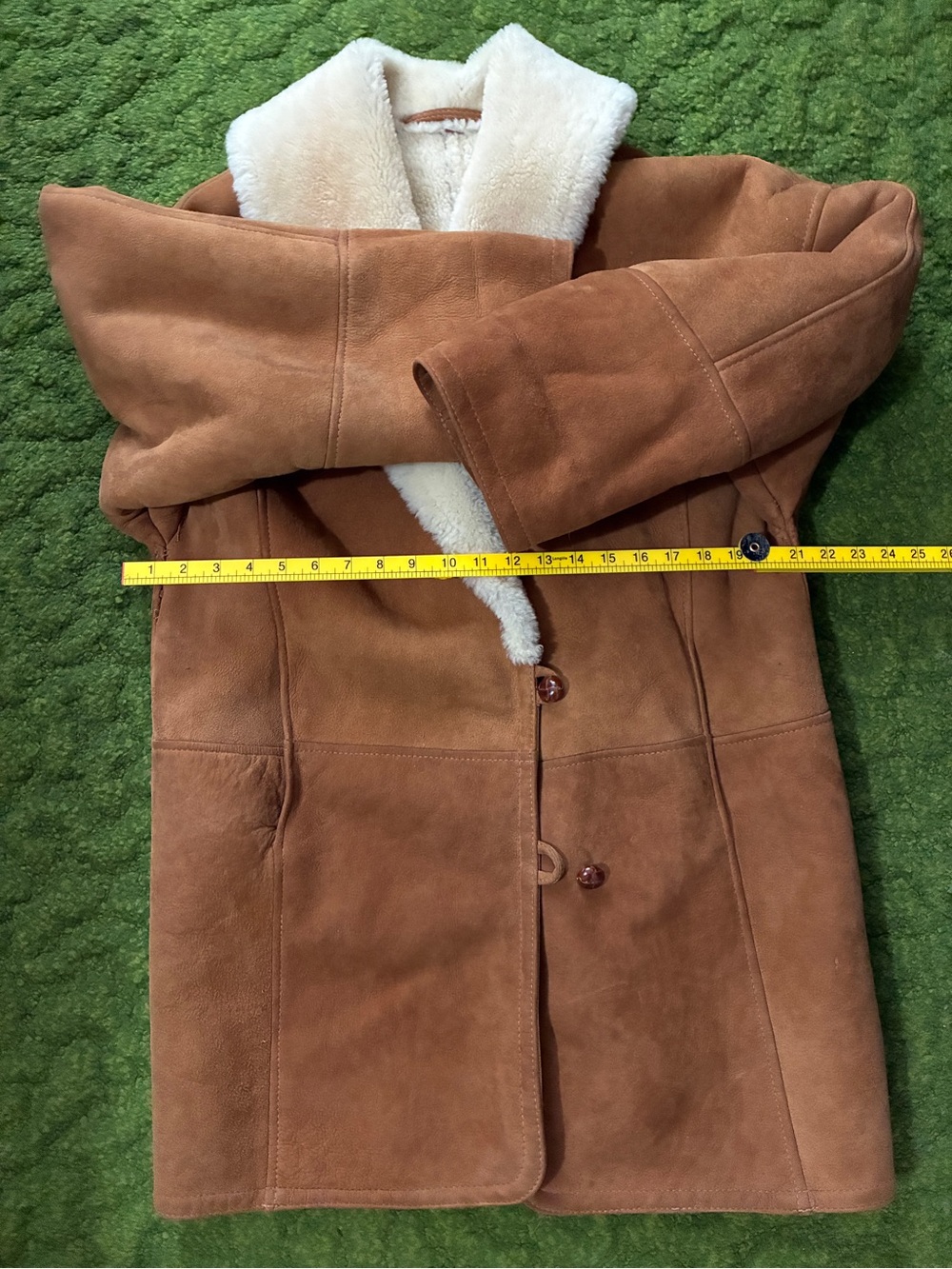 Rare! Vintage Saks Fifth Avenue Shearling Leather Coat - Picture 13 of 15